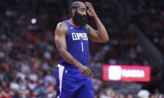 B体育app下载地址-快船击败雄鹿，乔治火热贡献31分的简单介绍