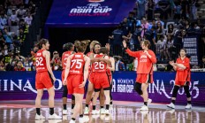 B体育官方入口-日本女篮击败法国，闯入奥运四强