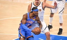 B体育官方入口-关于灵犀一指，勇士逆转掘金，四连胜的信息