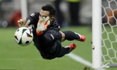 B体育活动-包含神扑！门将关键时刻救球，带领球队晋级的词条