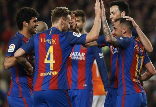 比利亚雷亚尔主场痛失两球，积分榜下滑的简单介绍