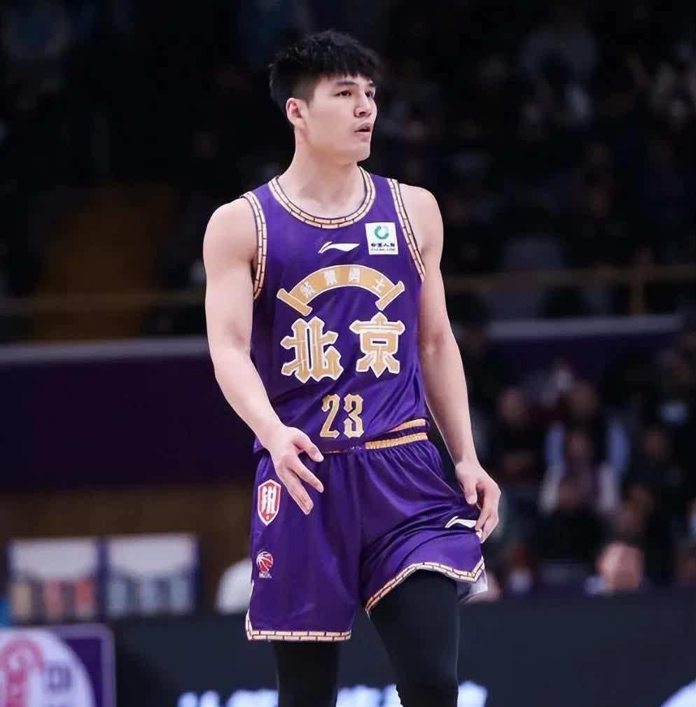 包含上海男篮在客场逆袭,战胜北控男篮的词条 包含上海男篮在客场逆袭,战胜北控男篮的词条