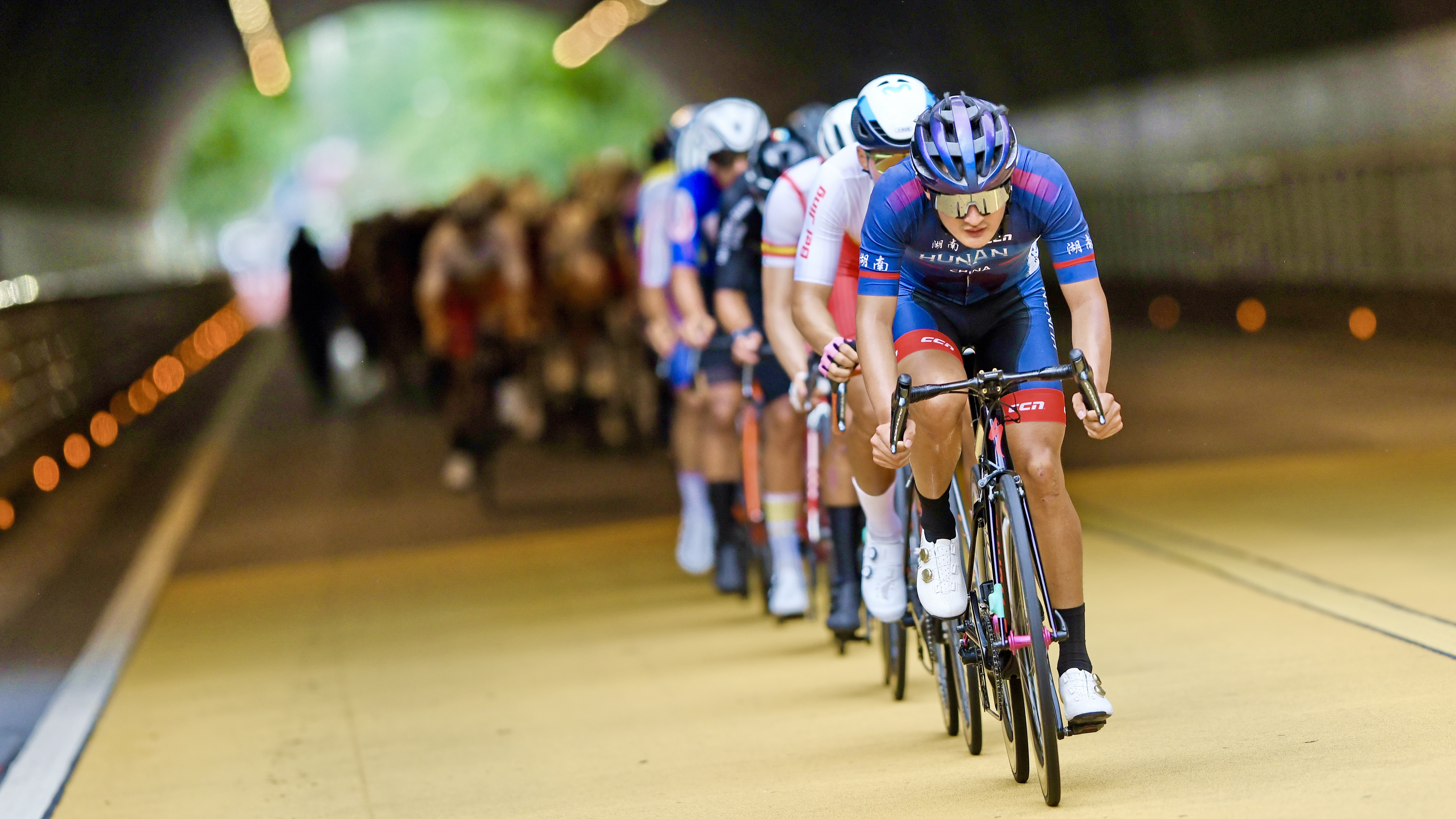 包含自行车公路赛：荷兰车手获得金牌的词条