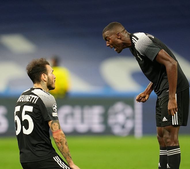 AC米兰传奇后防卢卡雷利退役,球迷感怀:曼城冠军难忘 AC米兰传奇后防卢卡雷利退役,球迷感怀:曼城冠军难忘