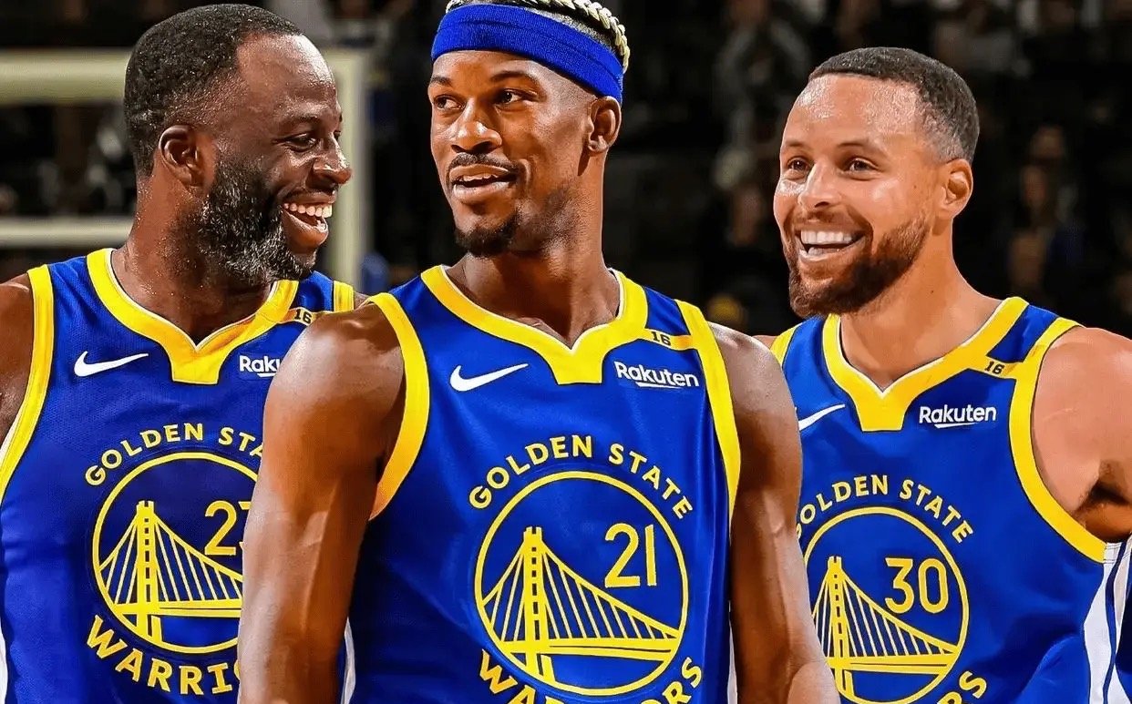 快船队取胜勇士队实现四连胜 快船队取胜勇士队实现四连胜