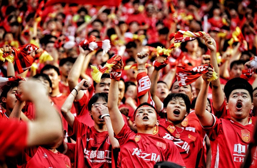 精彩比赛将球迷热情点燃